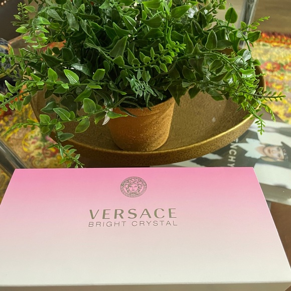 versace - Picture 6 of 6